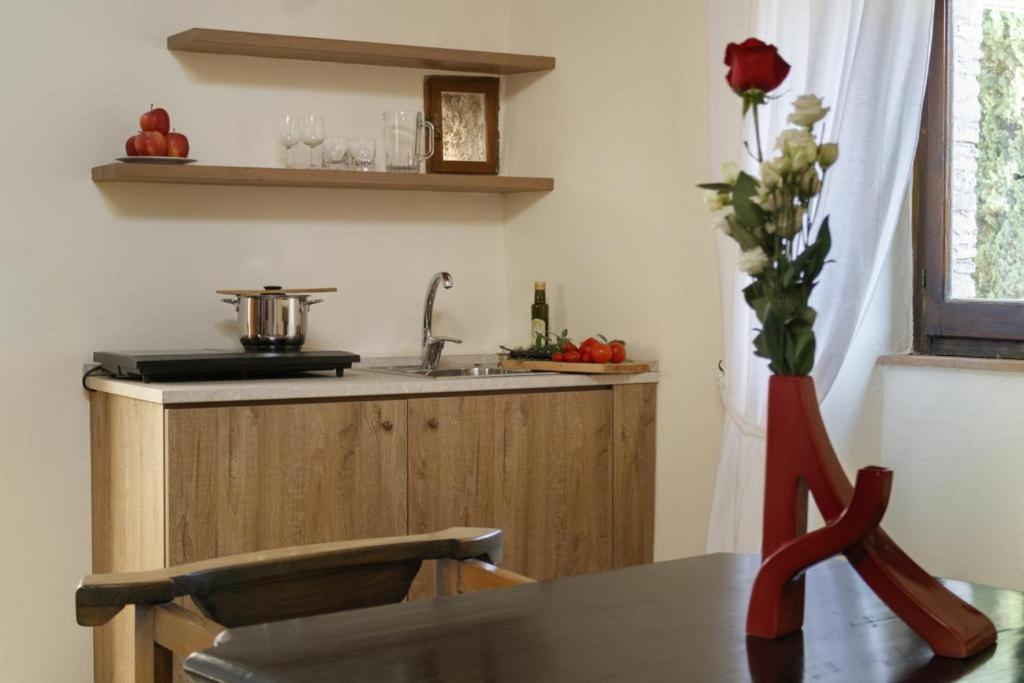 Relais Borgo Lizori Country House Campello sul Clitunno Buitenkant foto