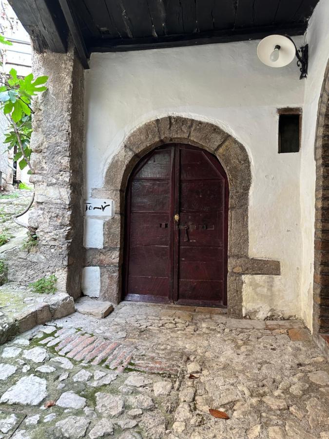 Relais Borgo Lizori Country House Campello sul Clitunno Buitenkant foto