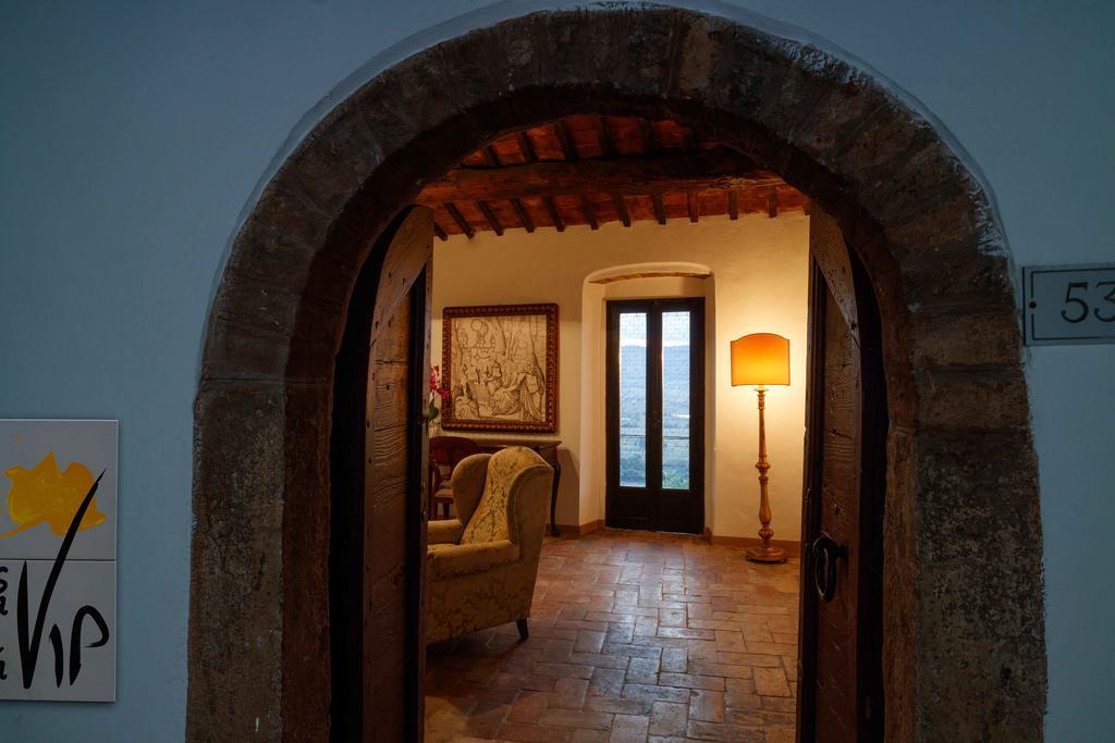 Relais Borgo Lizori Country House Campello sul Clitunno Buitenkant foto