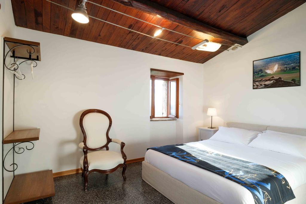 Relais Borgo Lizori Country House Campello sul Clitunno Buitenkant foto
